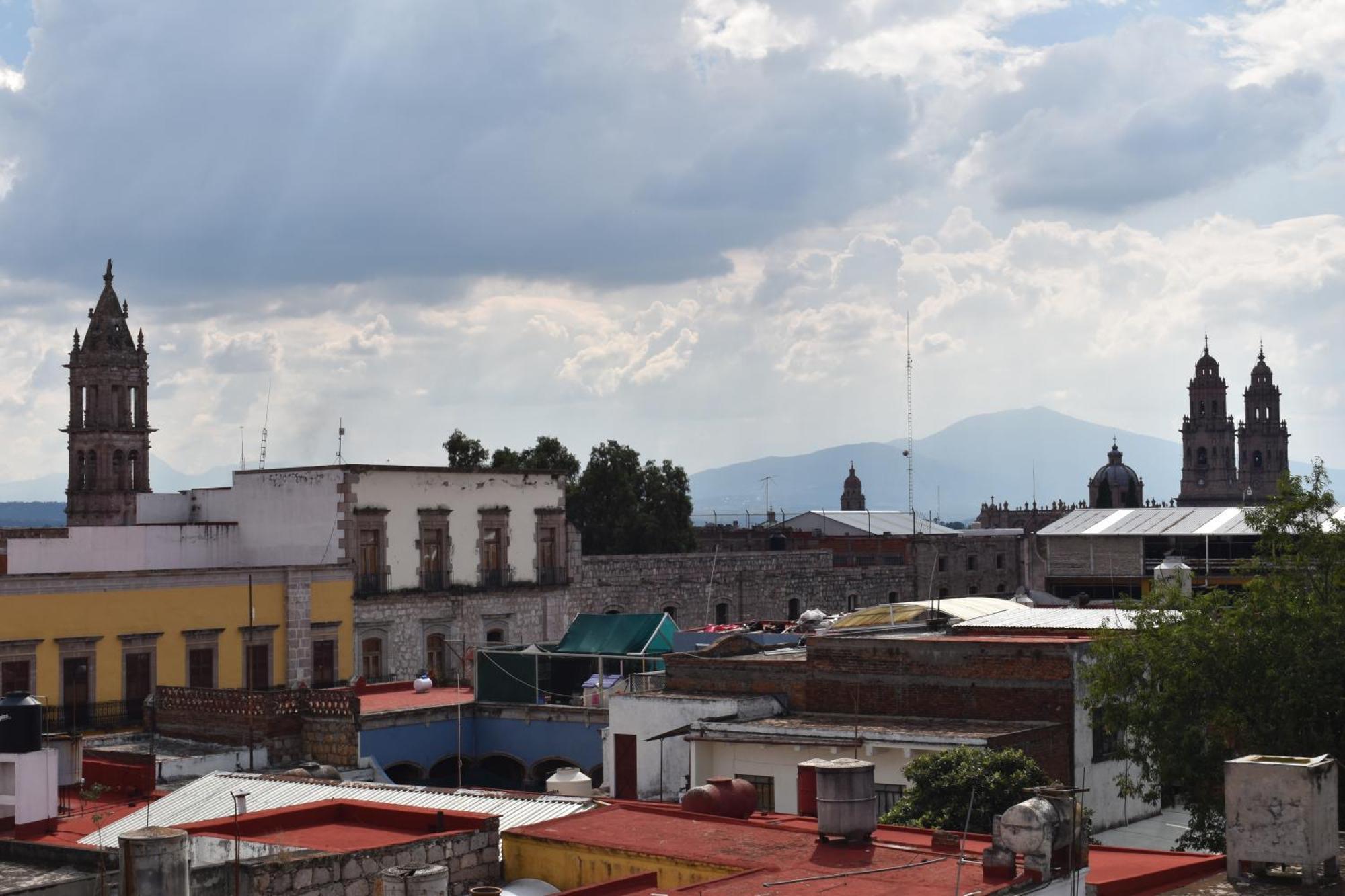 El Suburbio - Serapio Rendon Morelia Kültér fotó