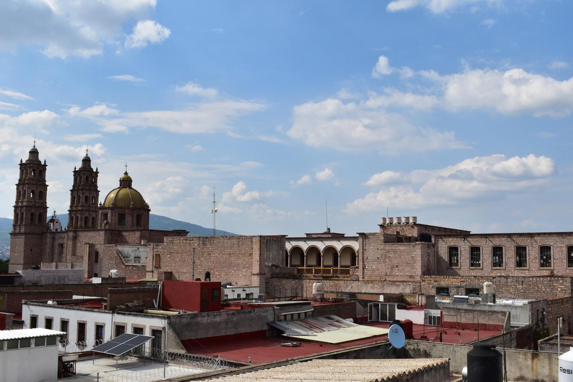El Suburbio - Serapio Rendon Morelia Kültér fotó